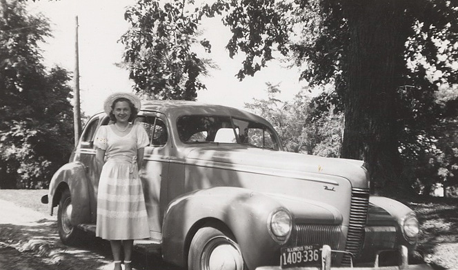 06_rita_car_w.jpg