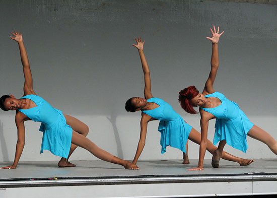 100607_4701_blue_group_w.jpg