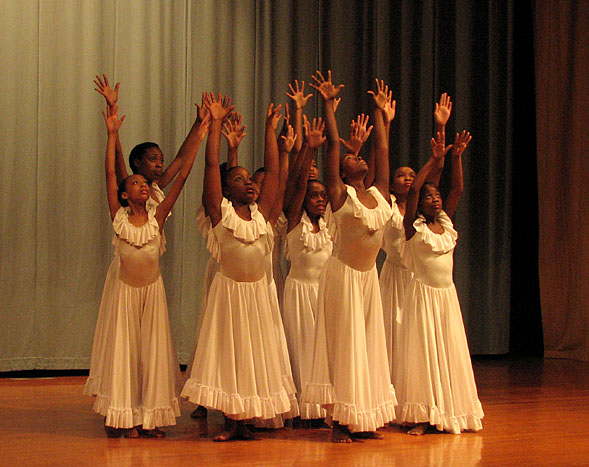 60508_7441_praise_w.jpg